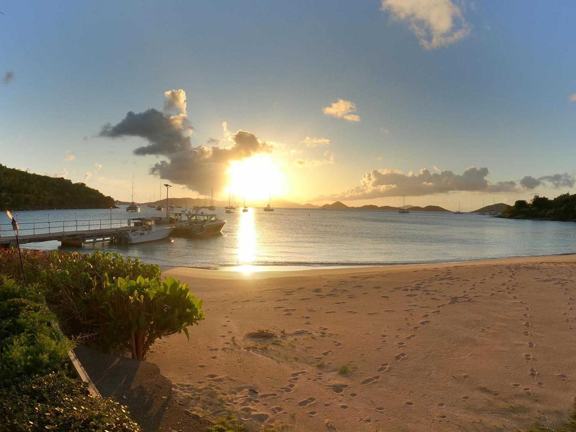 Hibiscus Suite at Sunset Serenade Cruz Bay Exterior foto